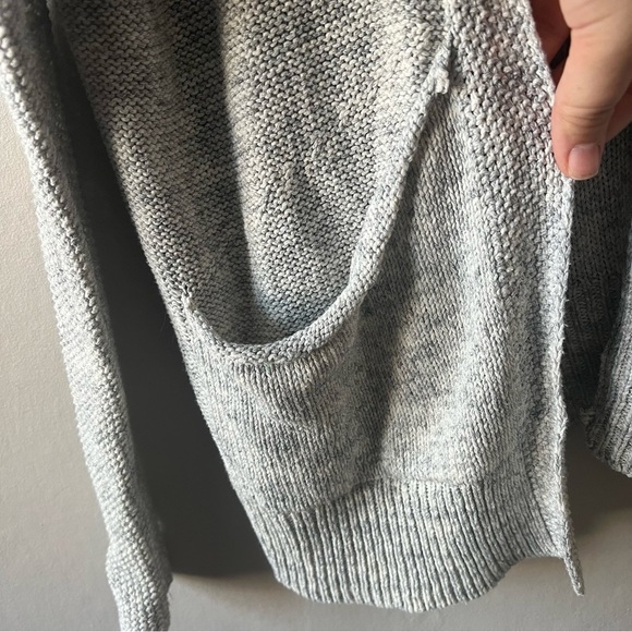 American Eagle Light Grey Knit Cardigan Size XS/S - Picture 3 of 7